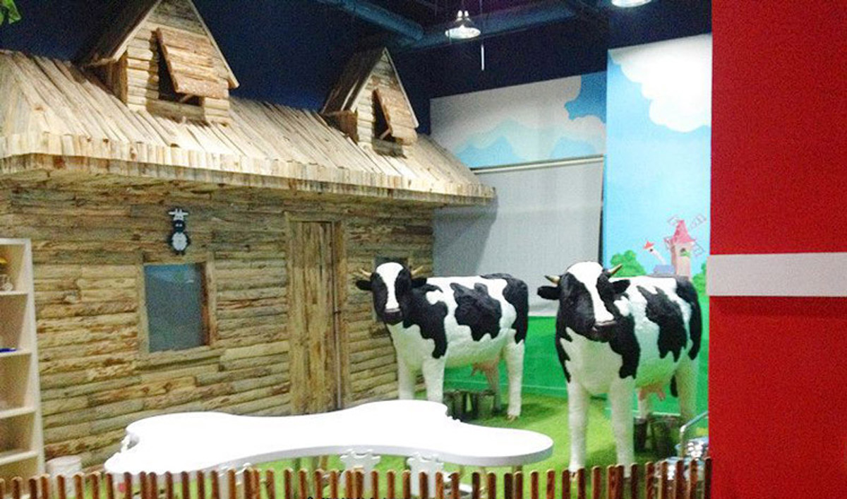 晋中市展览展示儿童体验馆专用仿真奶牛